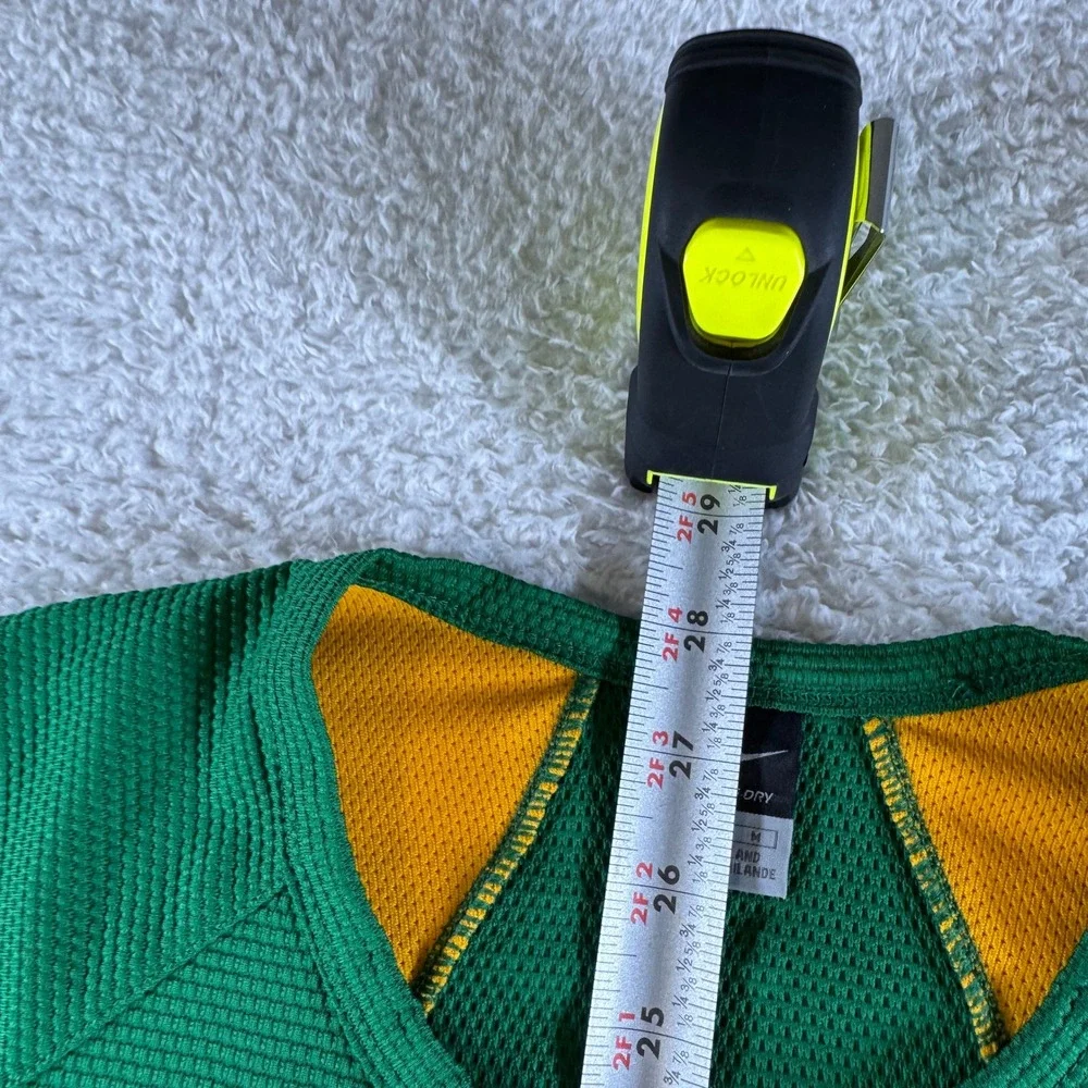 Nike Sphere Dry Shirt Mens Size M Green Yellow Excellent Short Sleeve Athletic